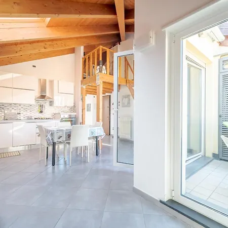 Marina Di Sestri Wonderful Penthouse Apartment *