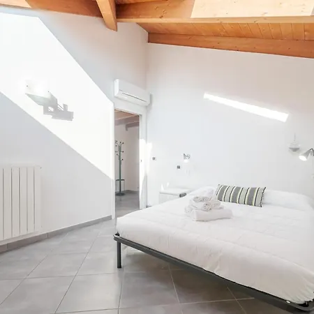 Marina Di Sestri Wonderful Penthouse Apartment